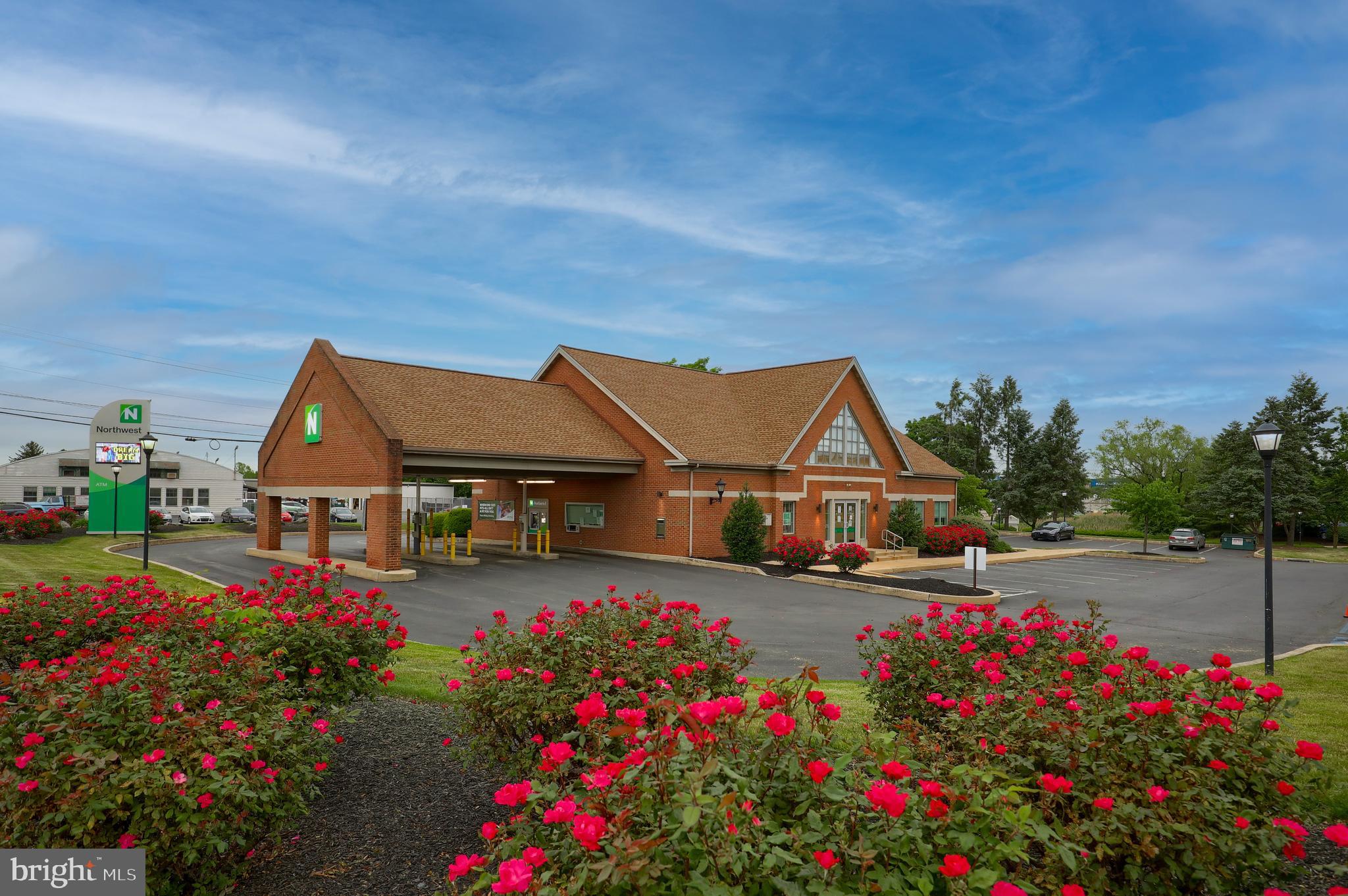 CITY LINE BUSINESS CENTER - Commercial Sale