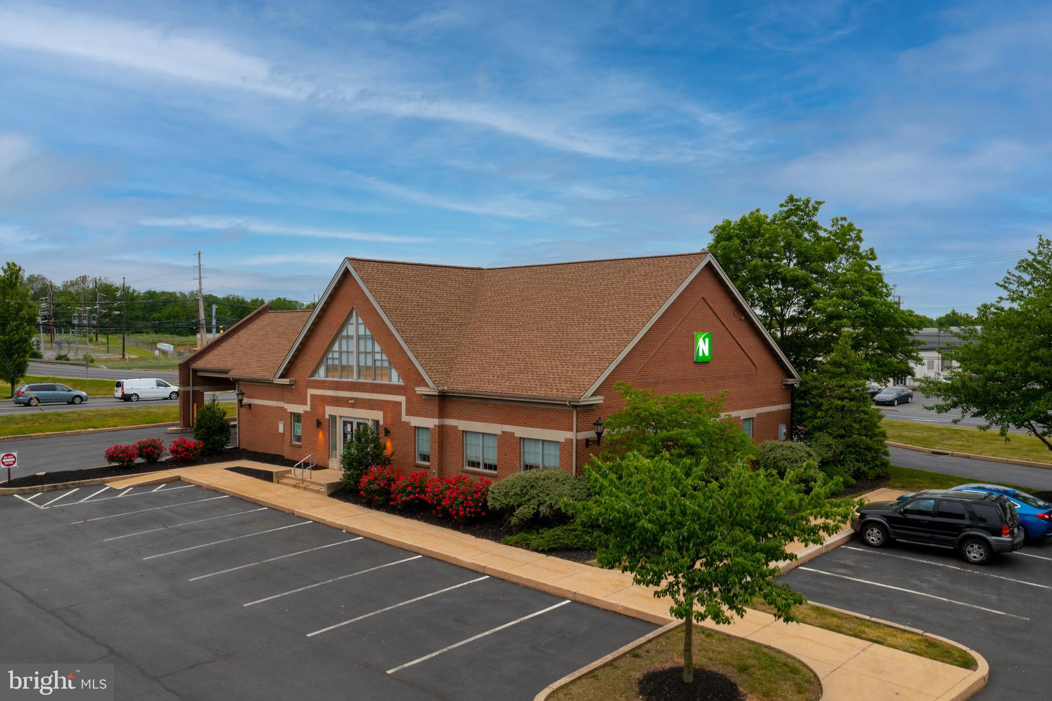 CITY LINE BUSINESS CENTER - Commercial Sale