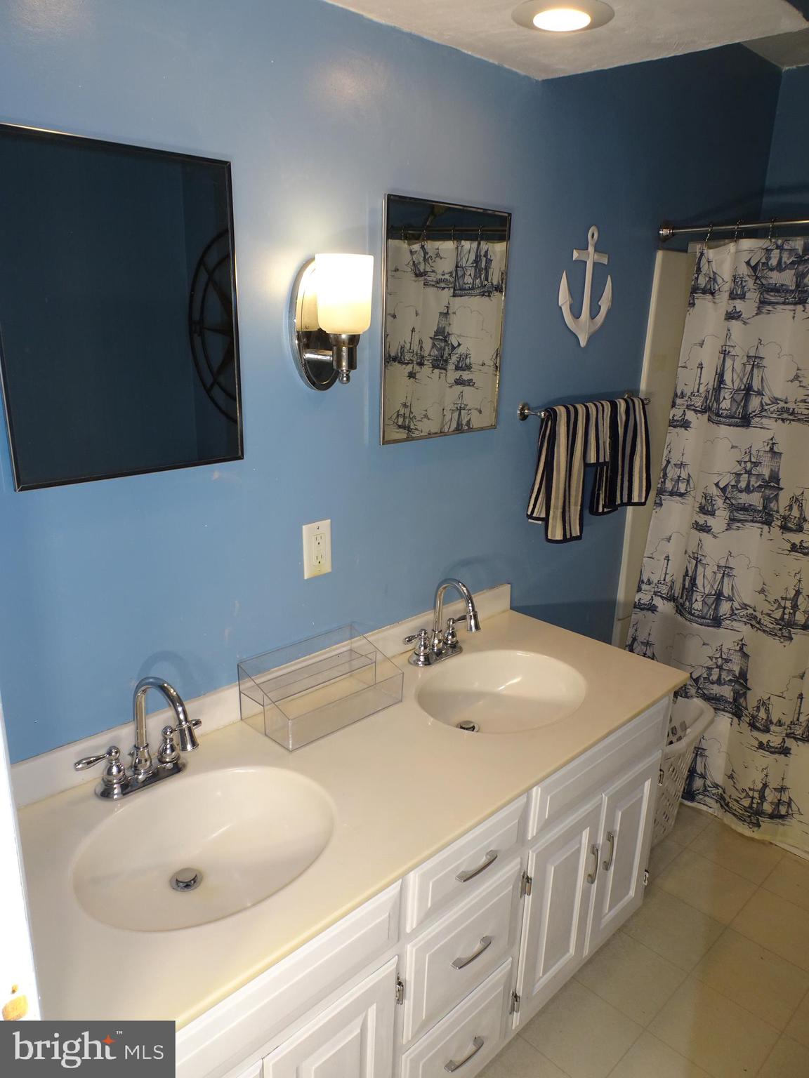 PARK FOREST VILLAGE - Residential