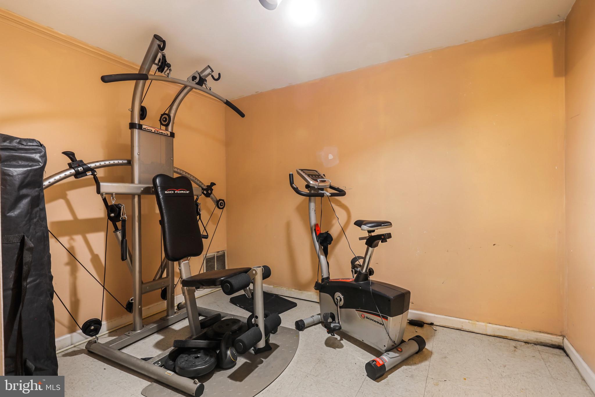 SCOTCHTOWN HILLS - Residential