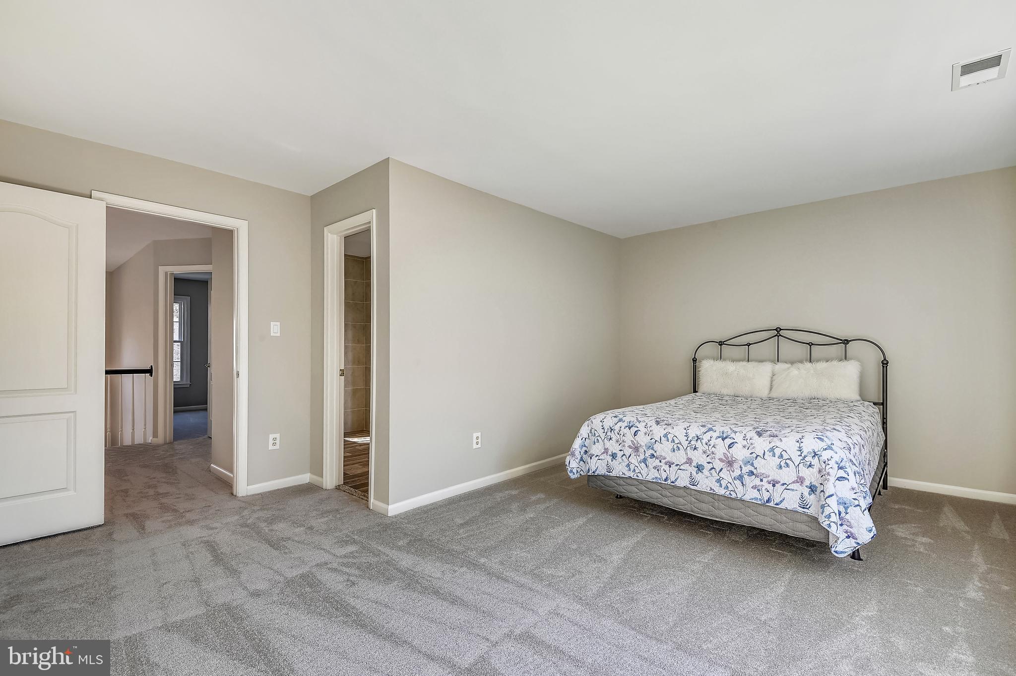 CENTURY OAK - Residential