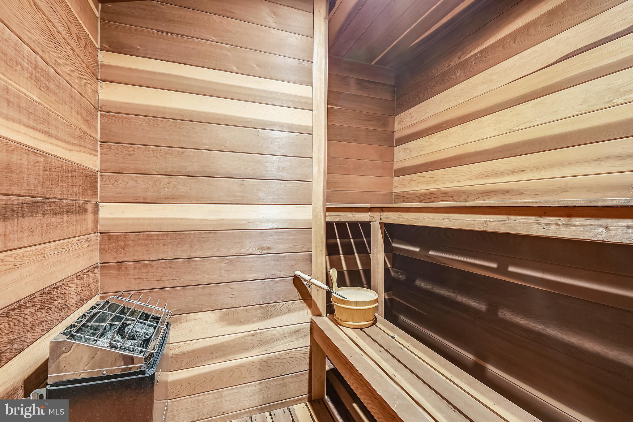 CENTURY OAK - Residential