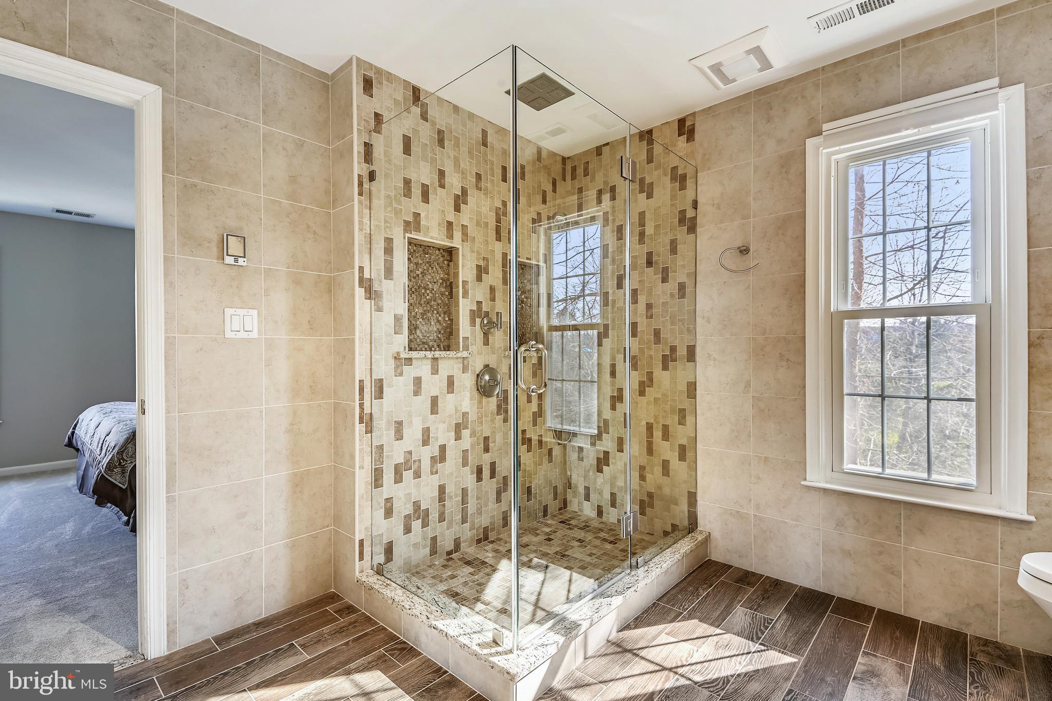 CENTURY OAK - Residential