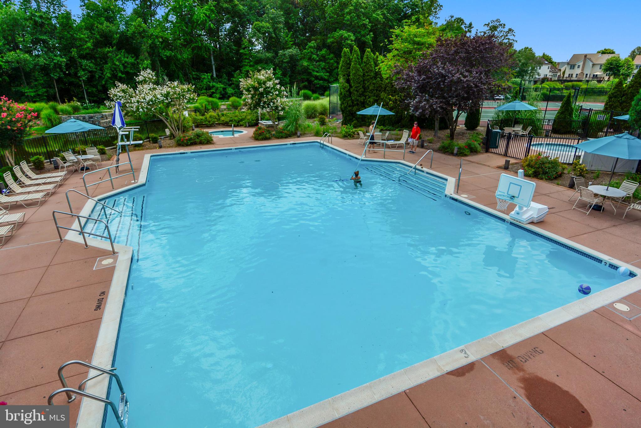 CENTURY OAK - Residential