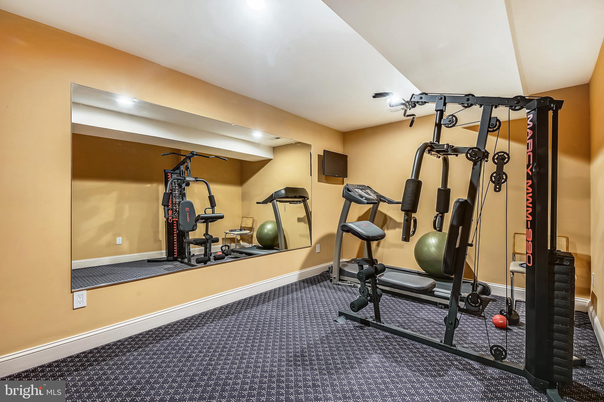 CENTURY OAK - Residential