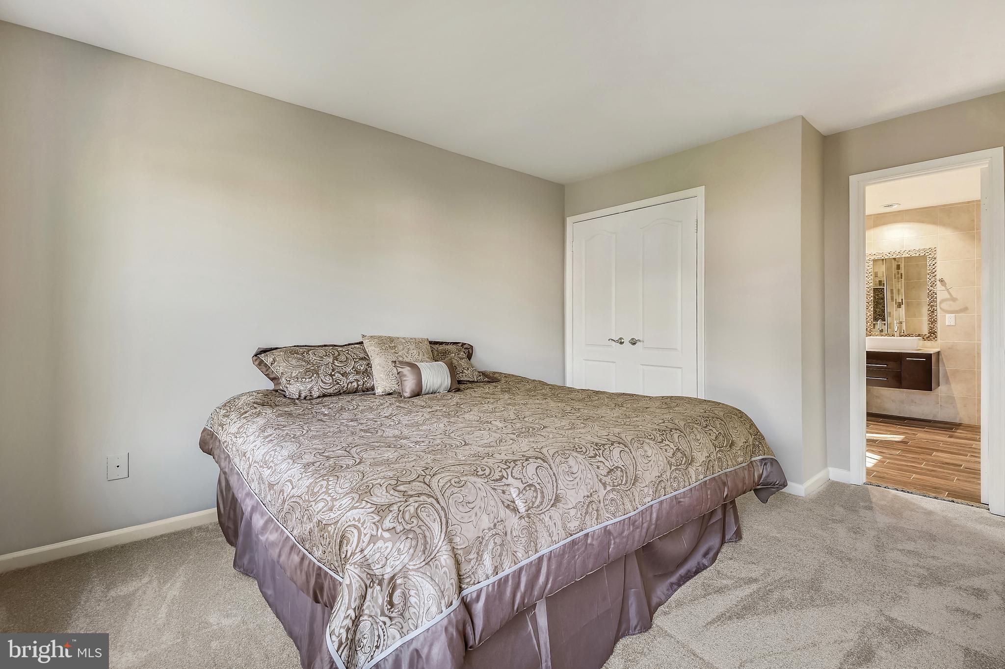 CENTURY OAK - Residential