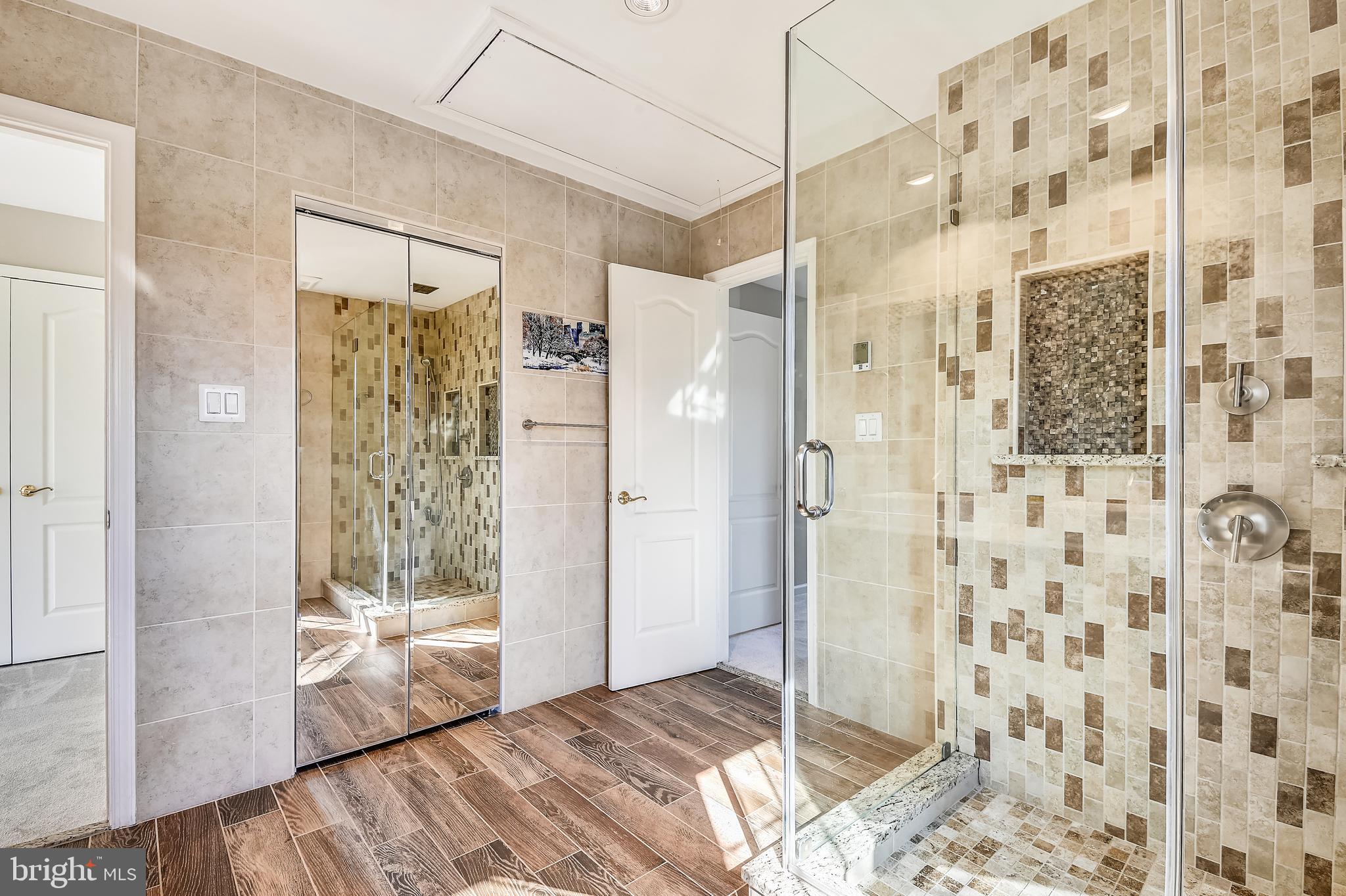 CENTURY OAK - Residential