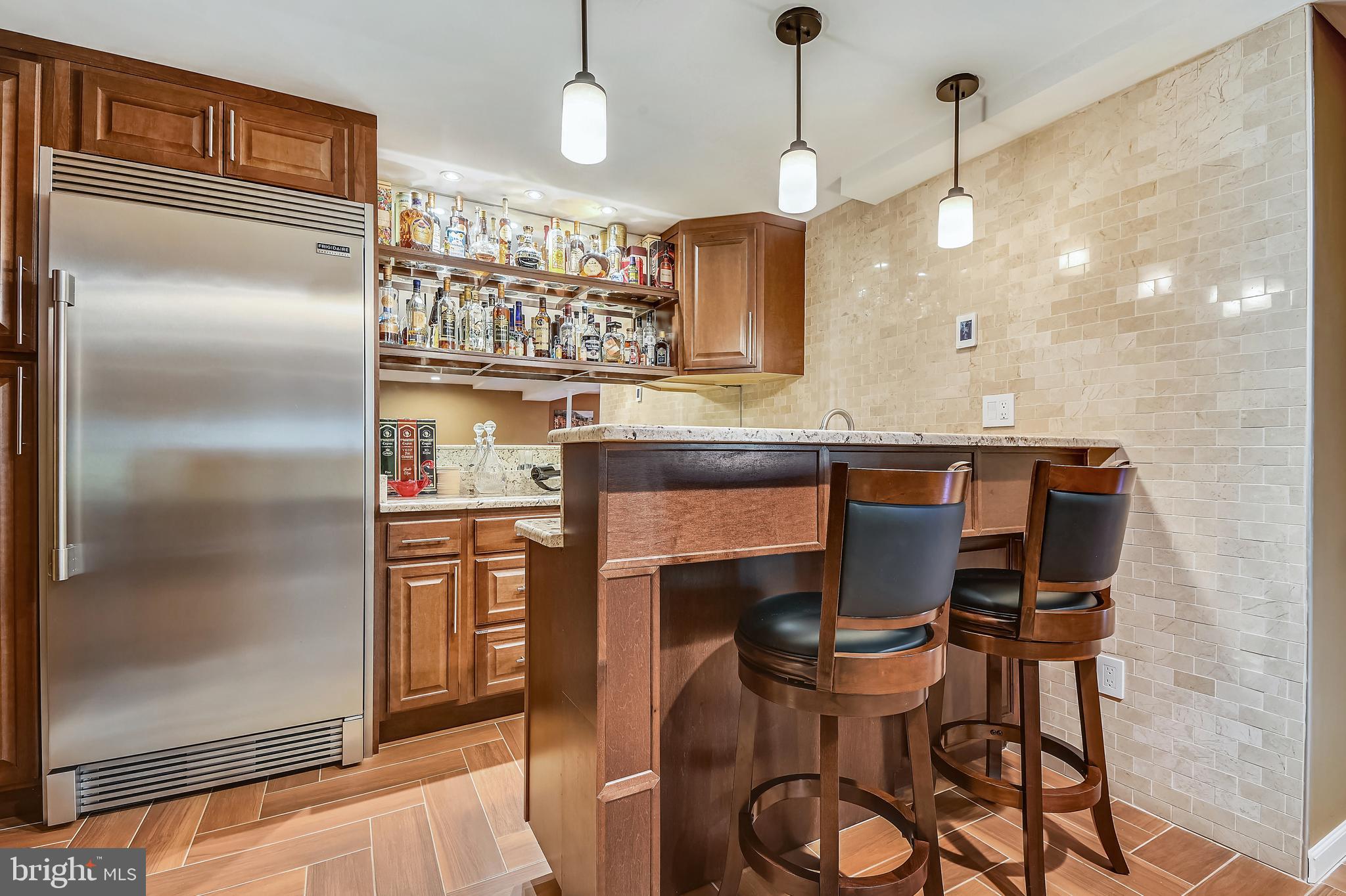 CENTURY OAK - Residential