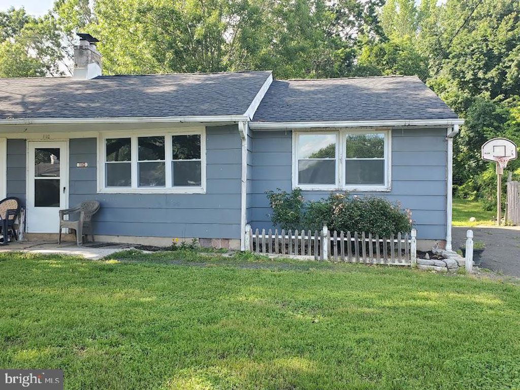 Photo of 110 Lemmon Avenue, PEMBERTON, NJ 08068 (MLS # NJBL2097332)