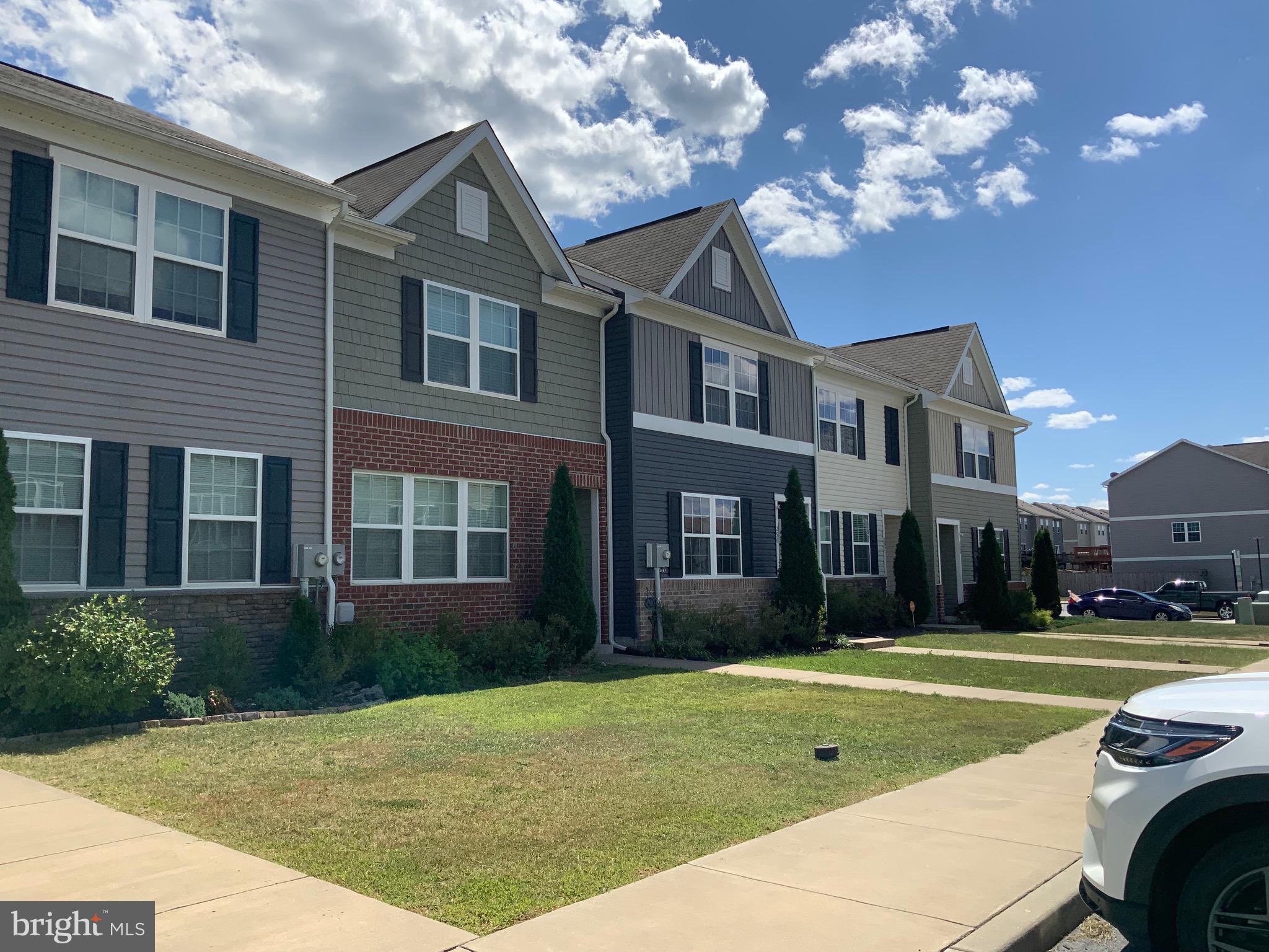 BERKELEY RIDGE - Residential Lease