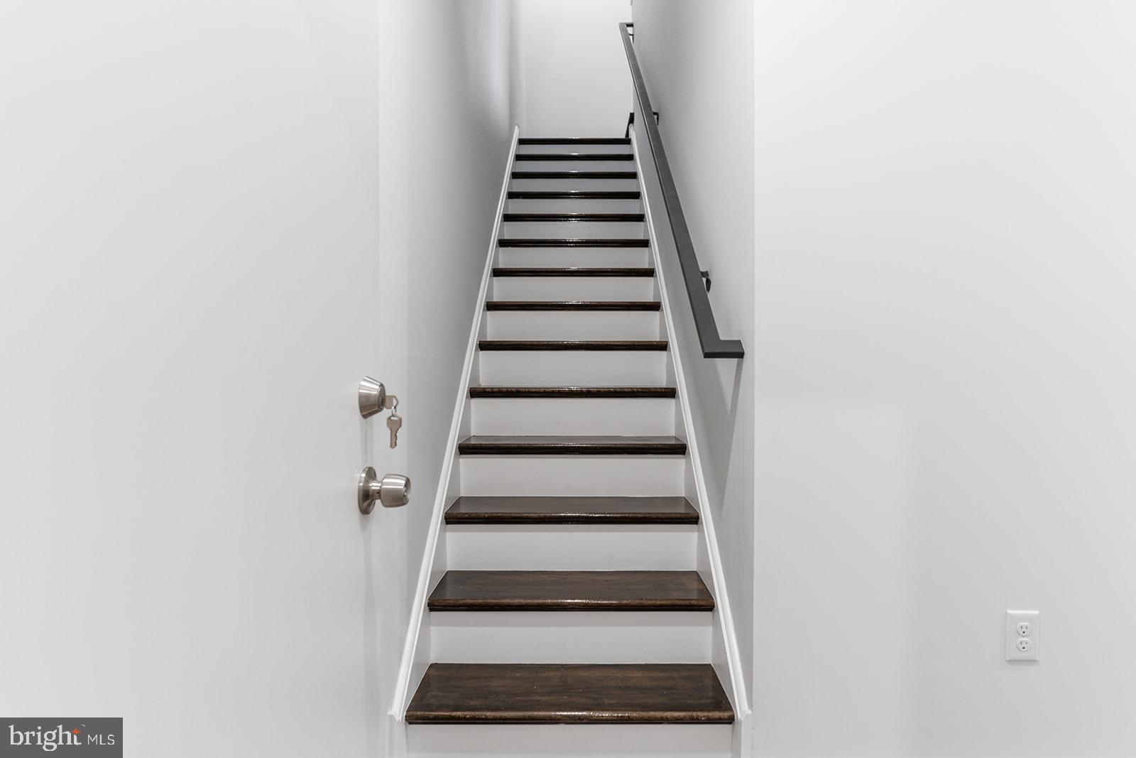 NORRIS SQUARE - Residential Lease