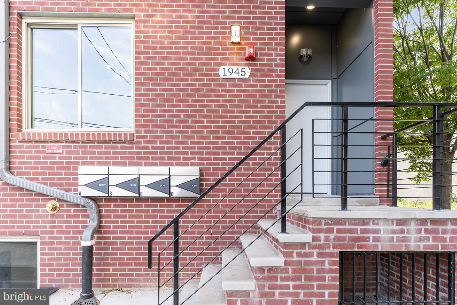 NORRIS SQUARE - Residential Lease