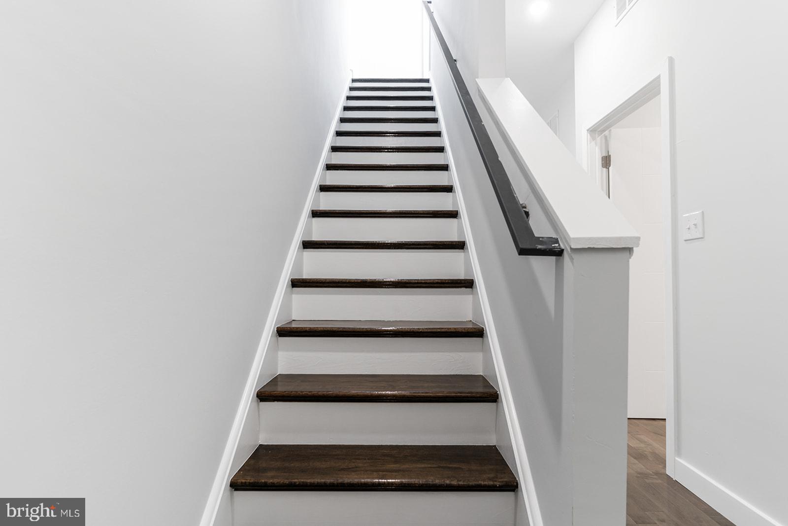 NORRIS SQUARE - Residential Lease