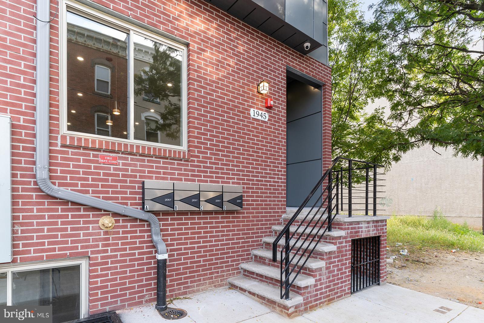 NORRIS SQUARE - Residential Lease