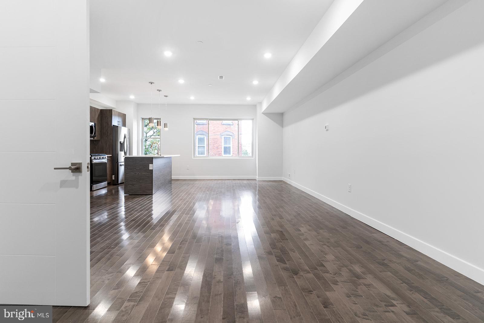 NORRIS SQUARE - Residential Lease