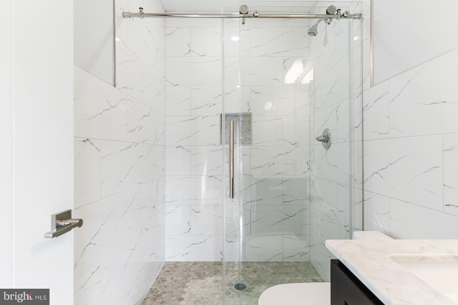 NORRIS SQUARE - Residential Lease