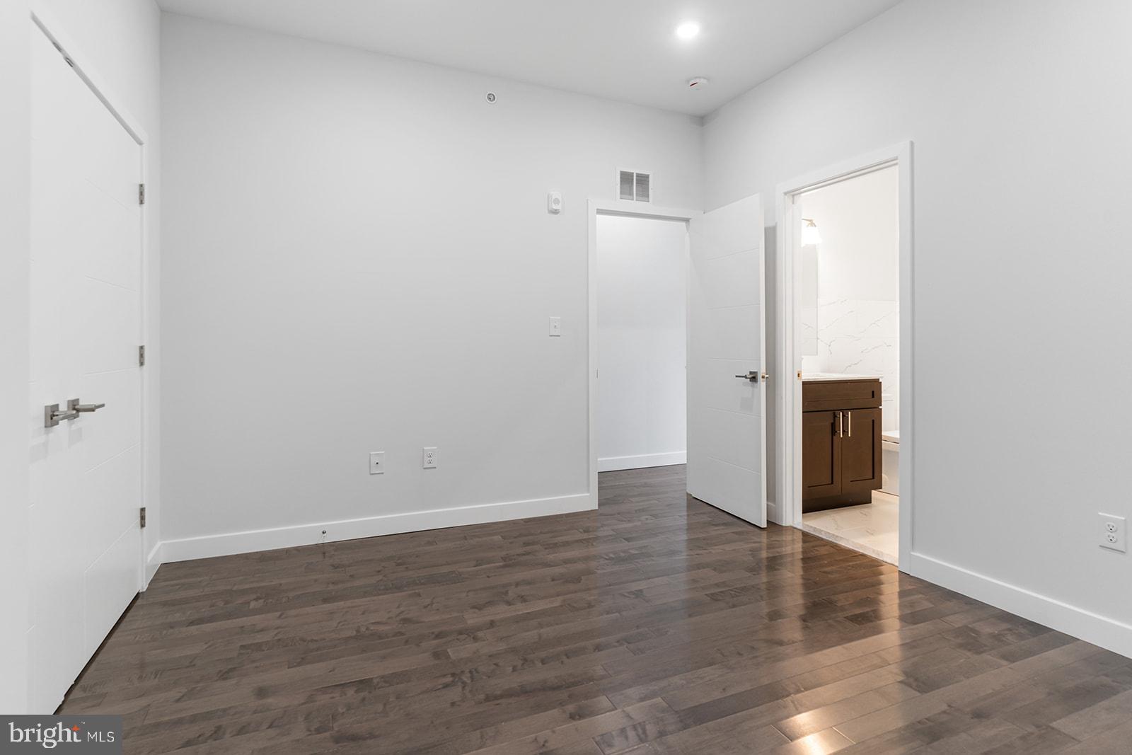 NORRIS SQUARE - Residential Lease