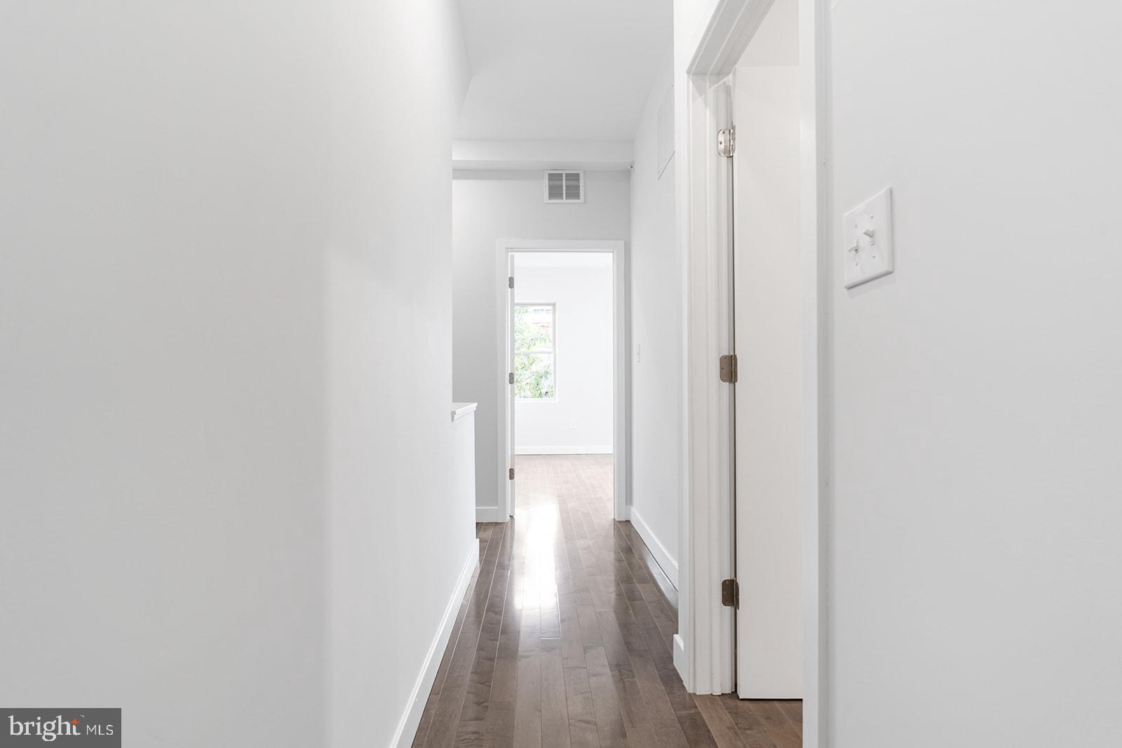 NORRIS SQUARE - Residential Lease