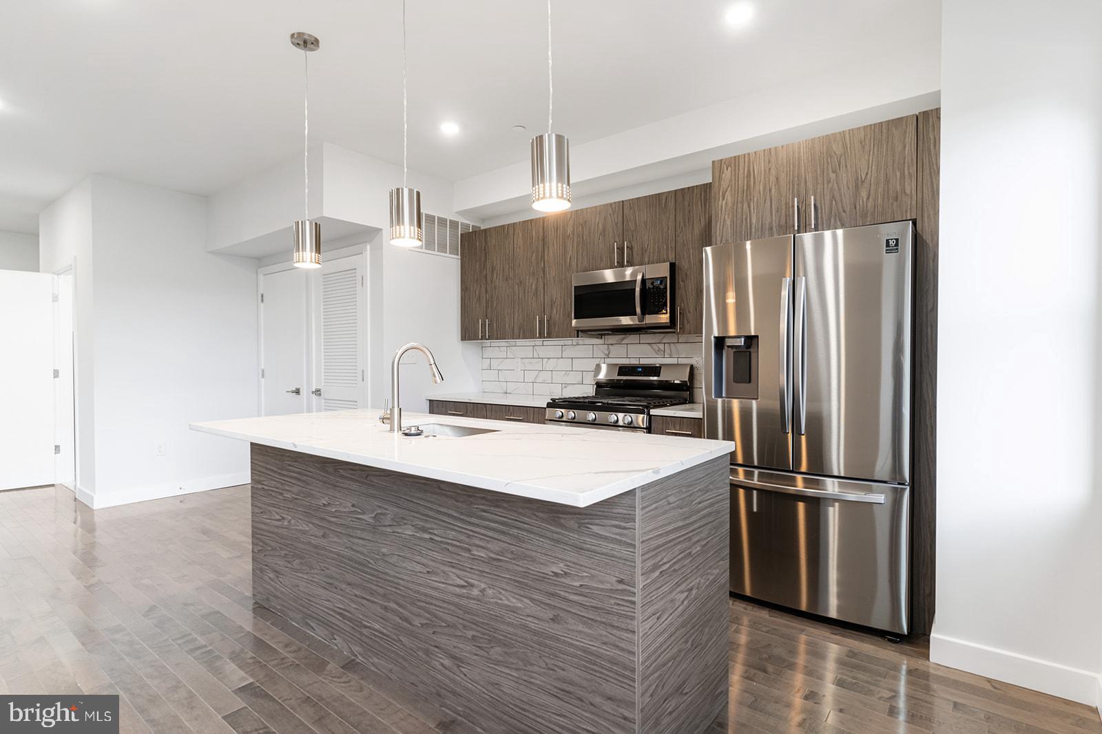 NORRIS SQUARE - Residential Lease