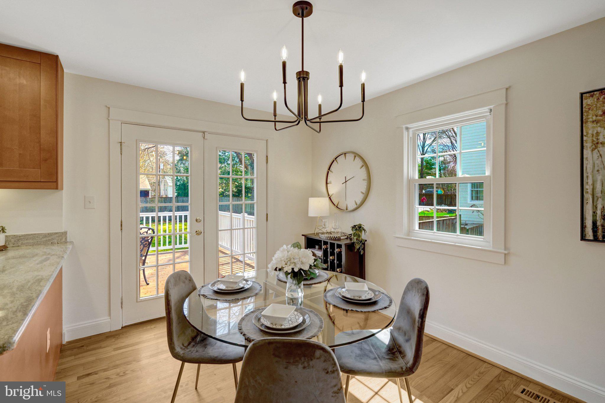 WAYNEWOOD - Residential