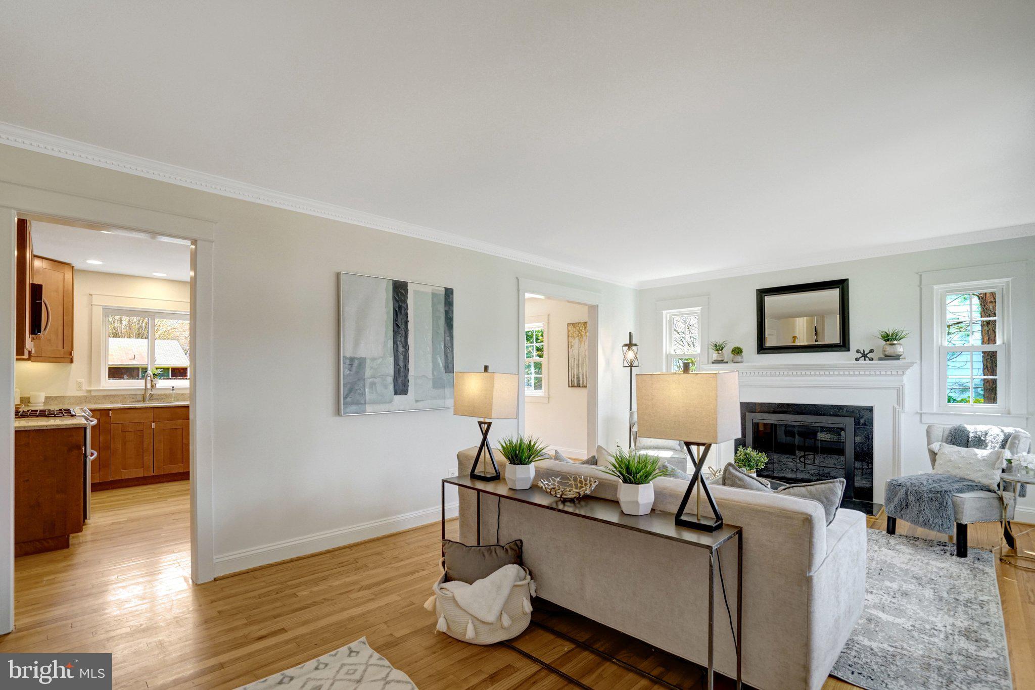 WAYNEWOOD - Residential