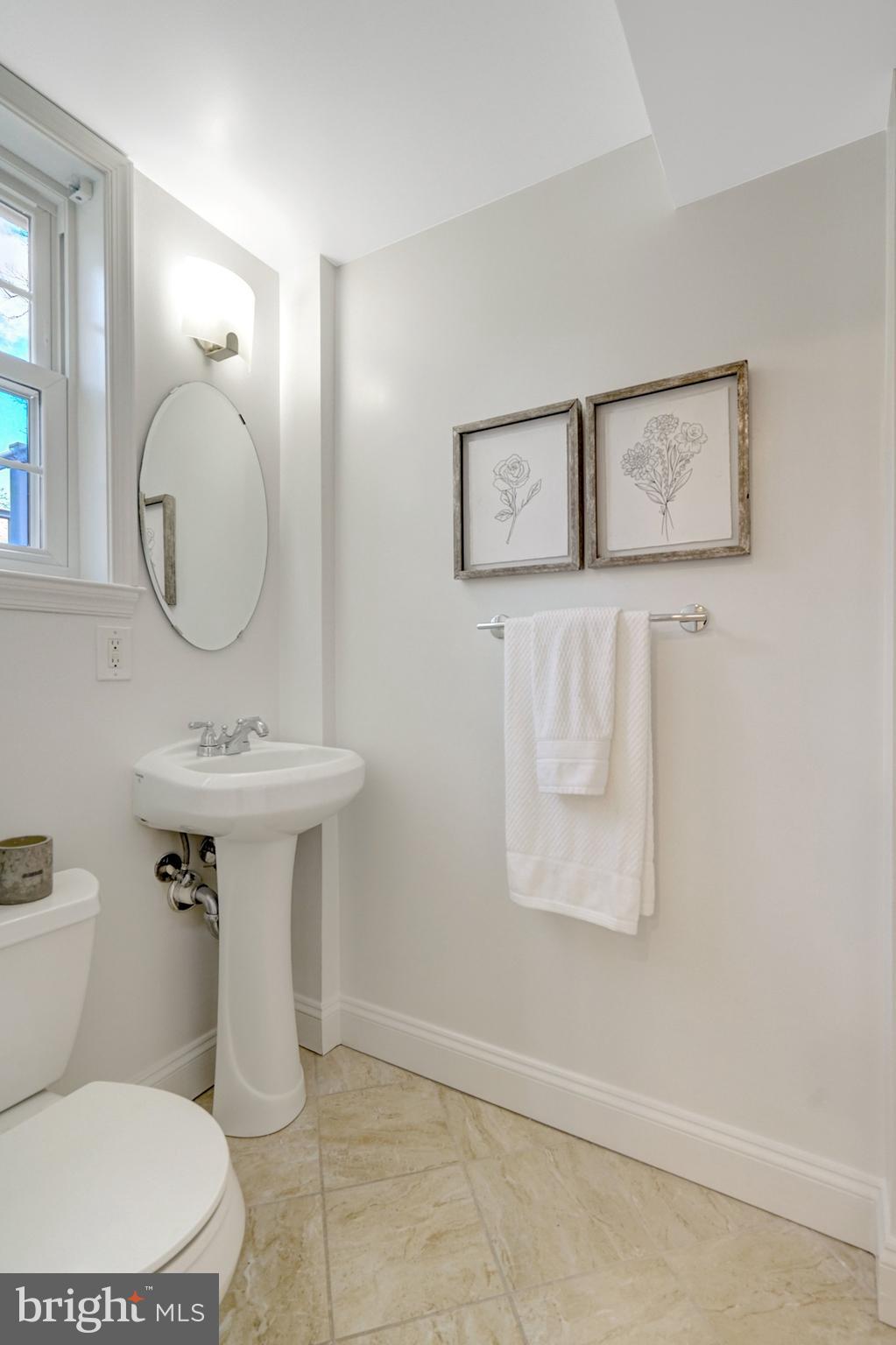 WAYNEWOOD - Residential