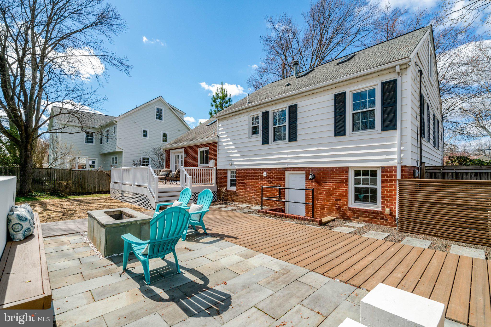 WAYNEWOOD - Residential