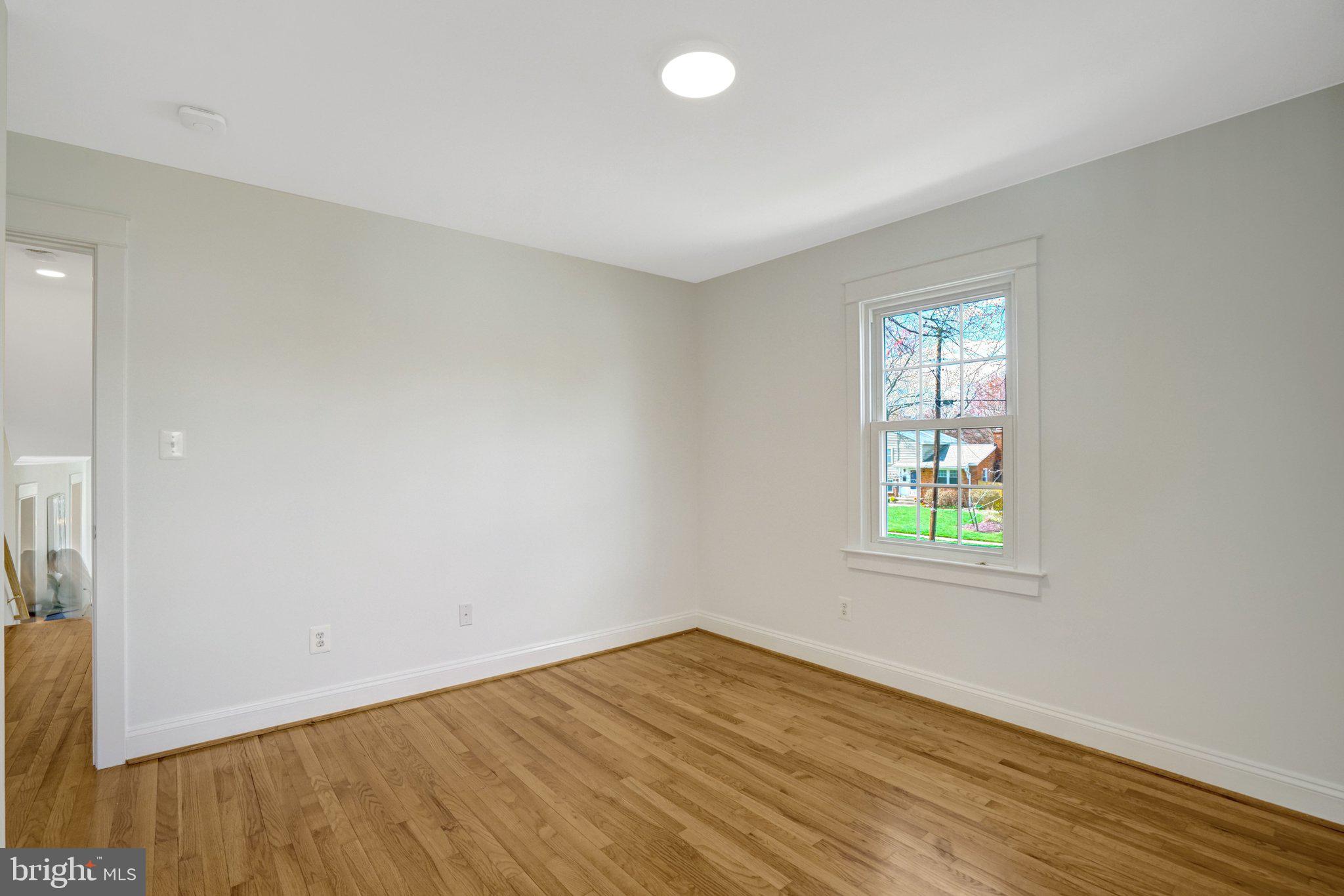 WAYNEWOOD - Residential