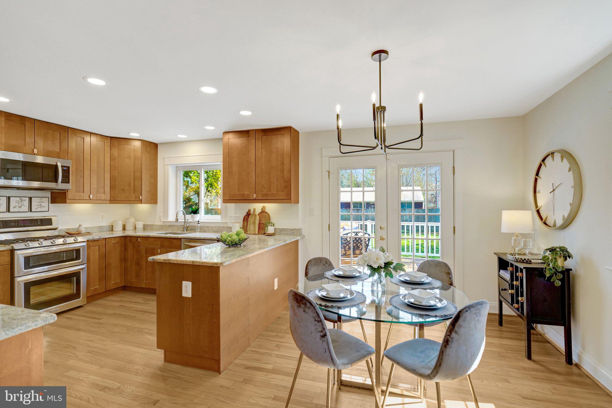 WAYNEWOOD - Residential