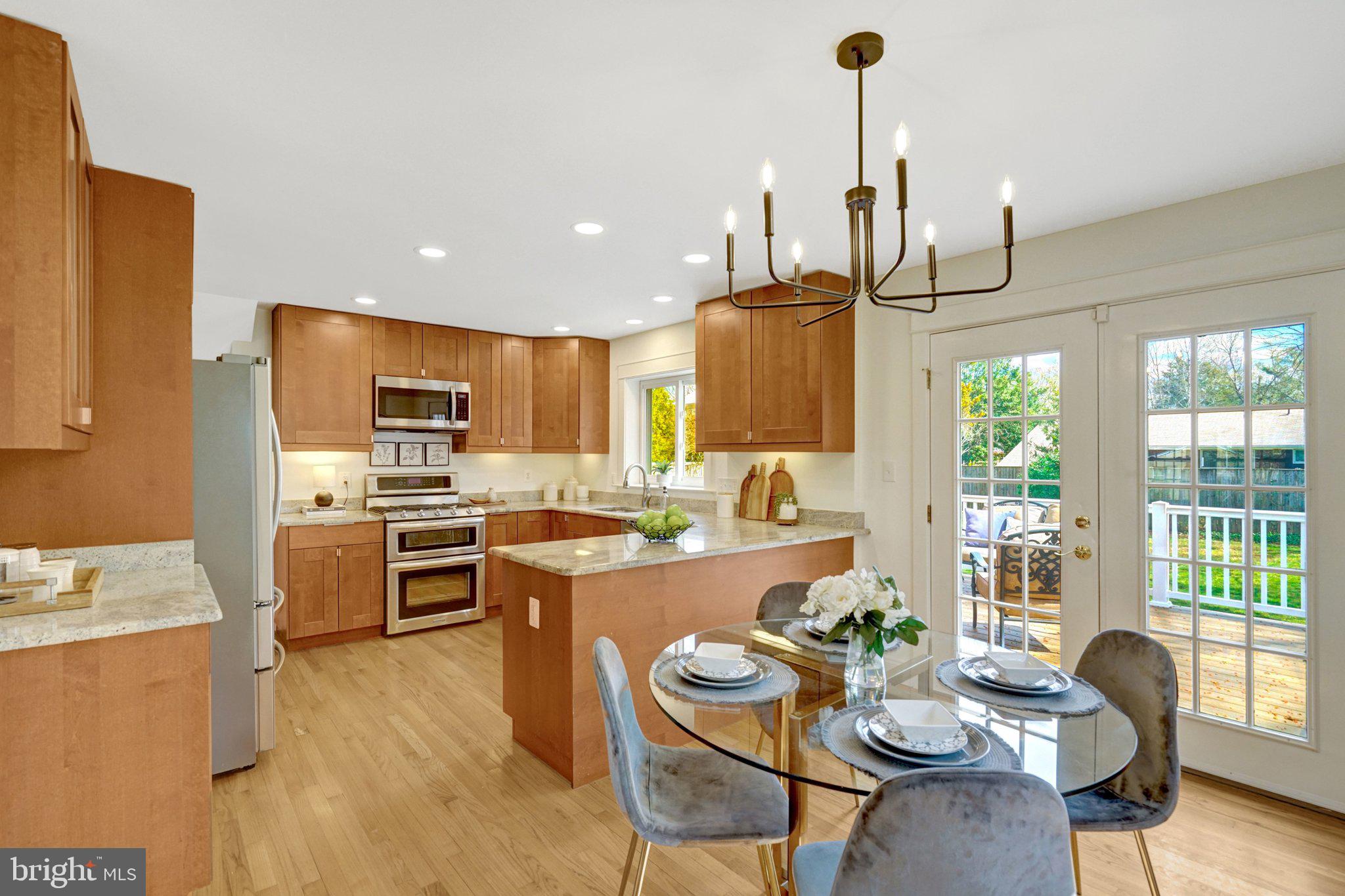 WAYNEWOOD - Residential