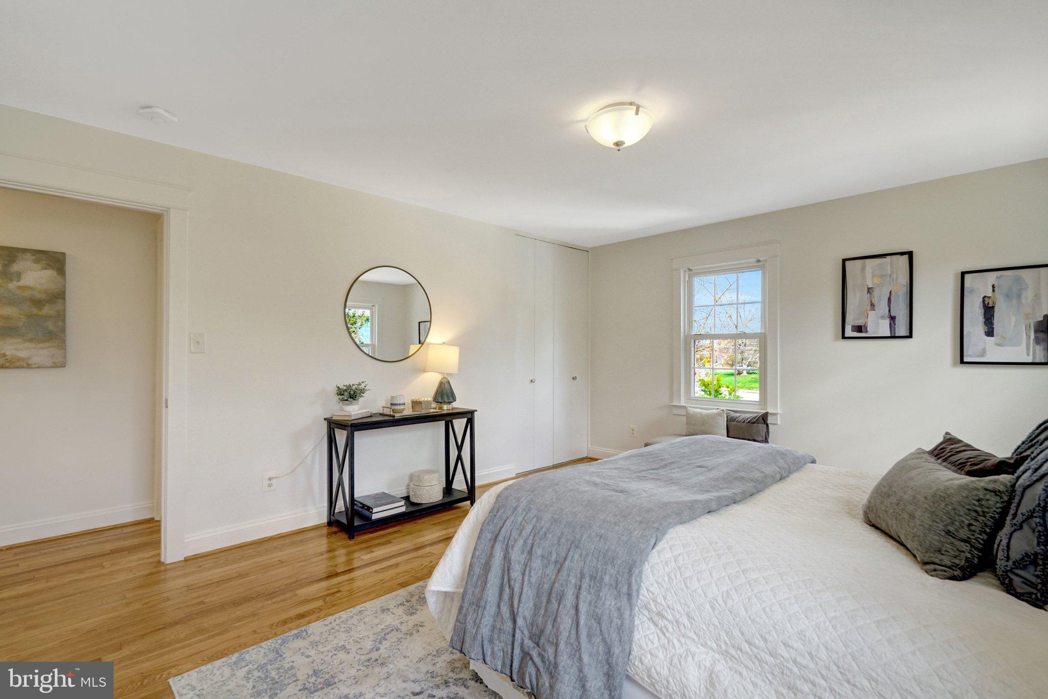 WAYNEWOOD - Residential