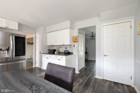 Tiny photo for 6 Eclipse Avenue, SEWELL, NJ 08080 (MLS # NJGL2071850)