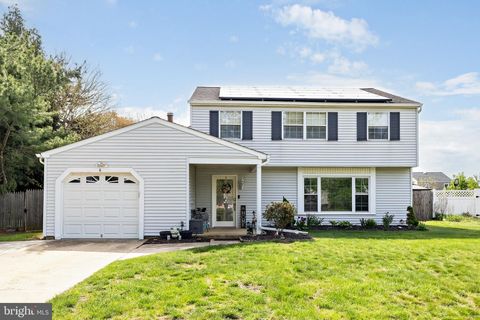 Photo of 6 Eclipse Avenue, SEWELL, NJ 08080 (MLS # NJGL2071850)