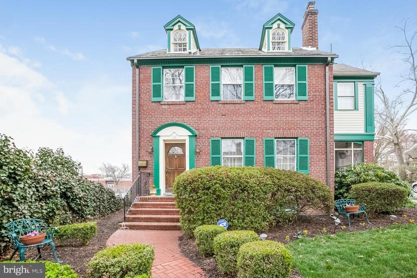 ROSEMONT - Residential