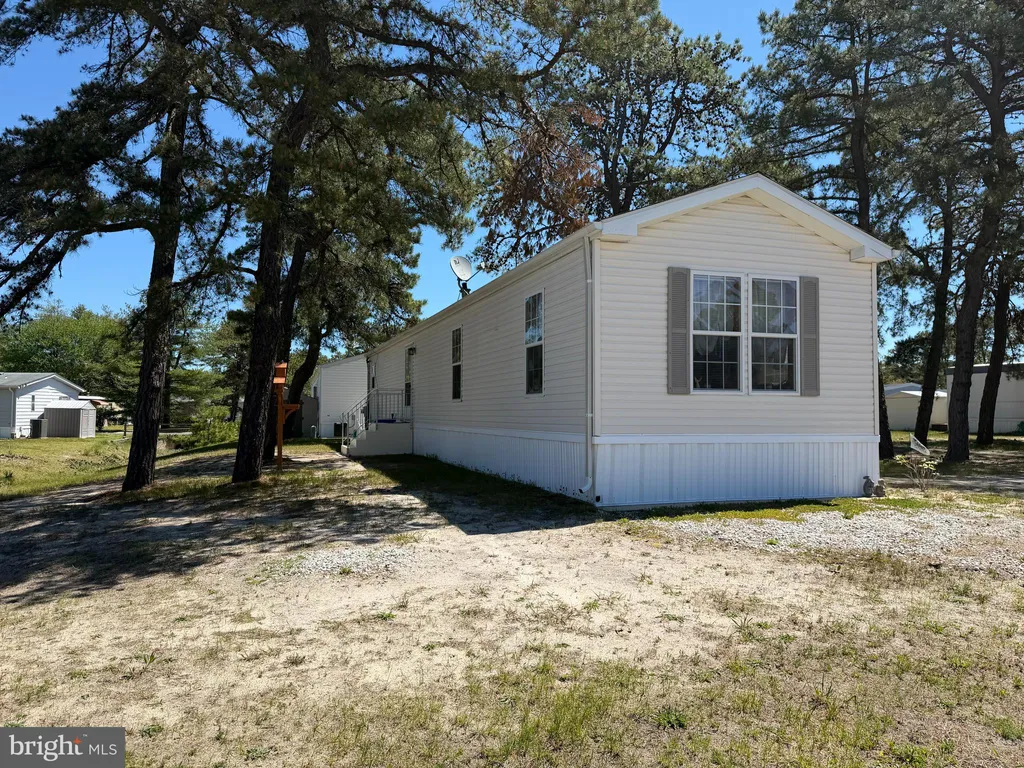 Additional image 23 of 21 Bluebird Ln, Whiting, NJ 08759