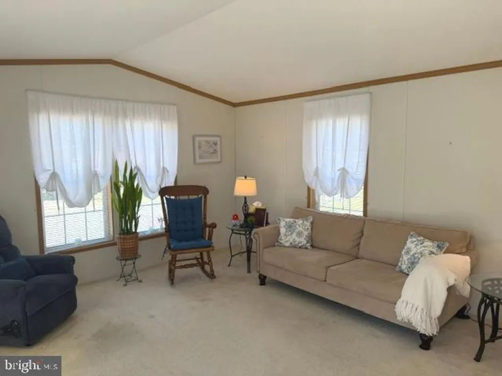 Additional image 3 of 21 Bluebird Ln, Whiting, NJ 08759