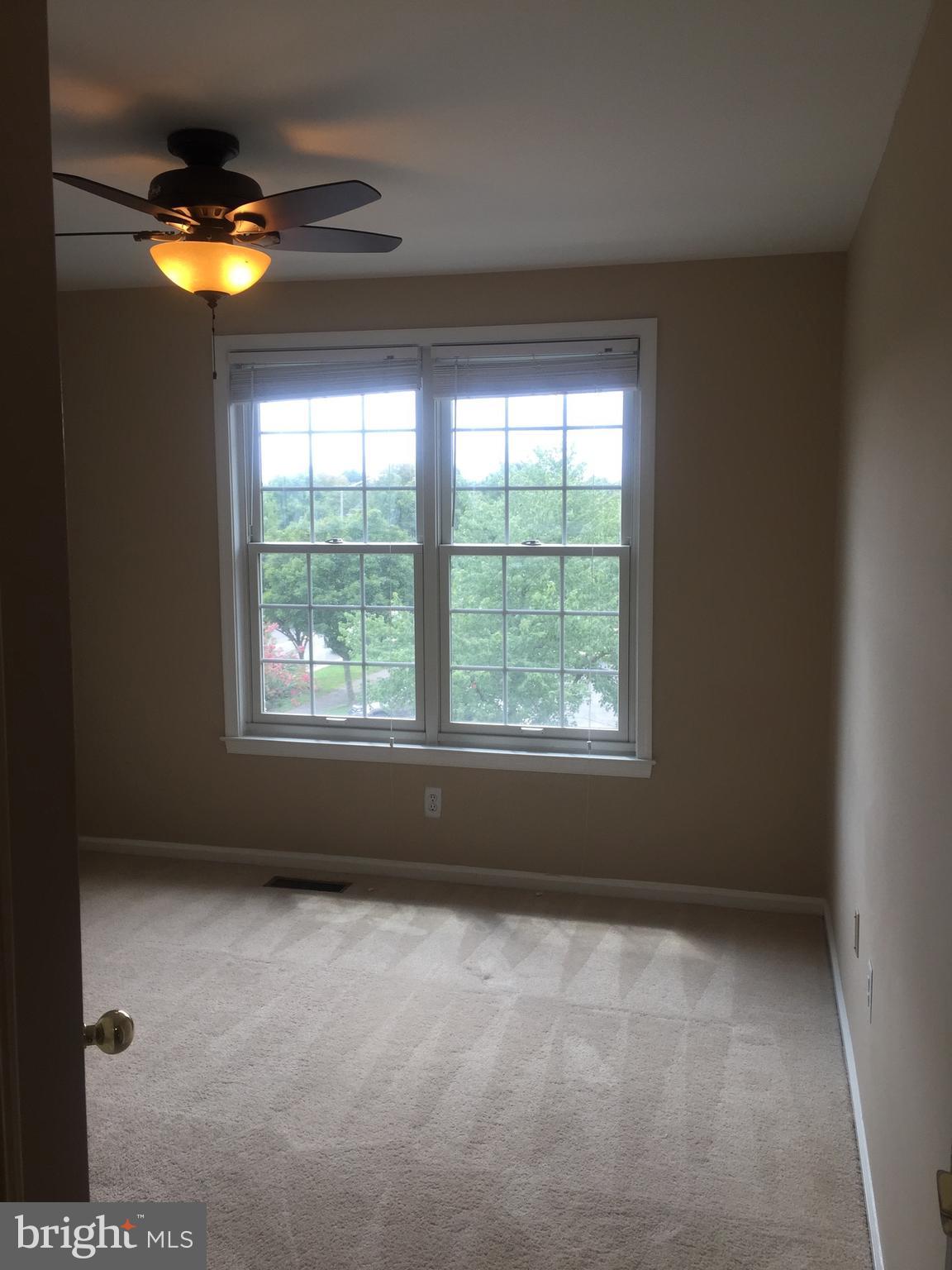 KINGSTOWNE - Residential Lease