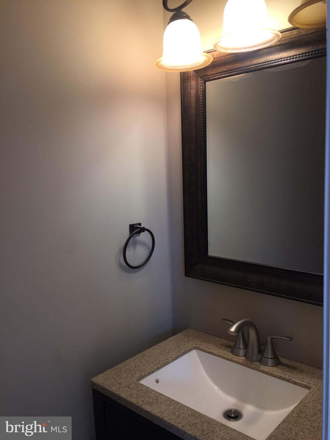 KINGSTOWNE - Residential Lease