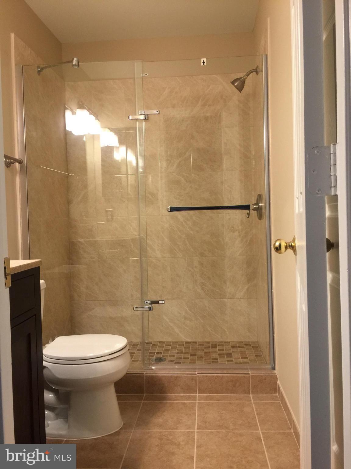 KINGSTOWNE - Residential Lease