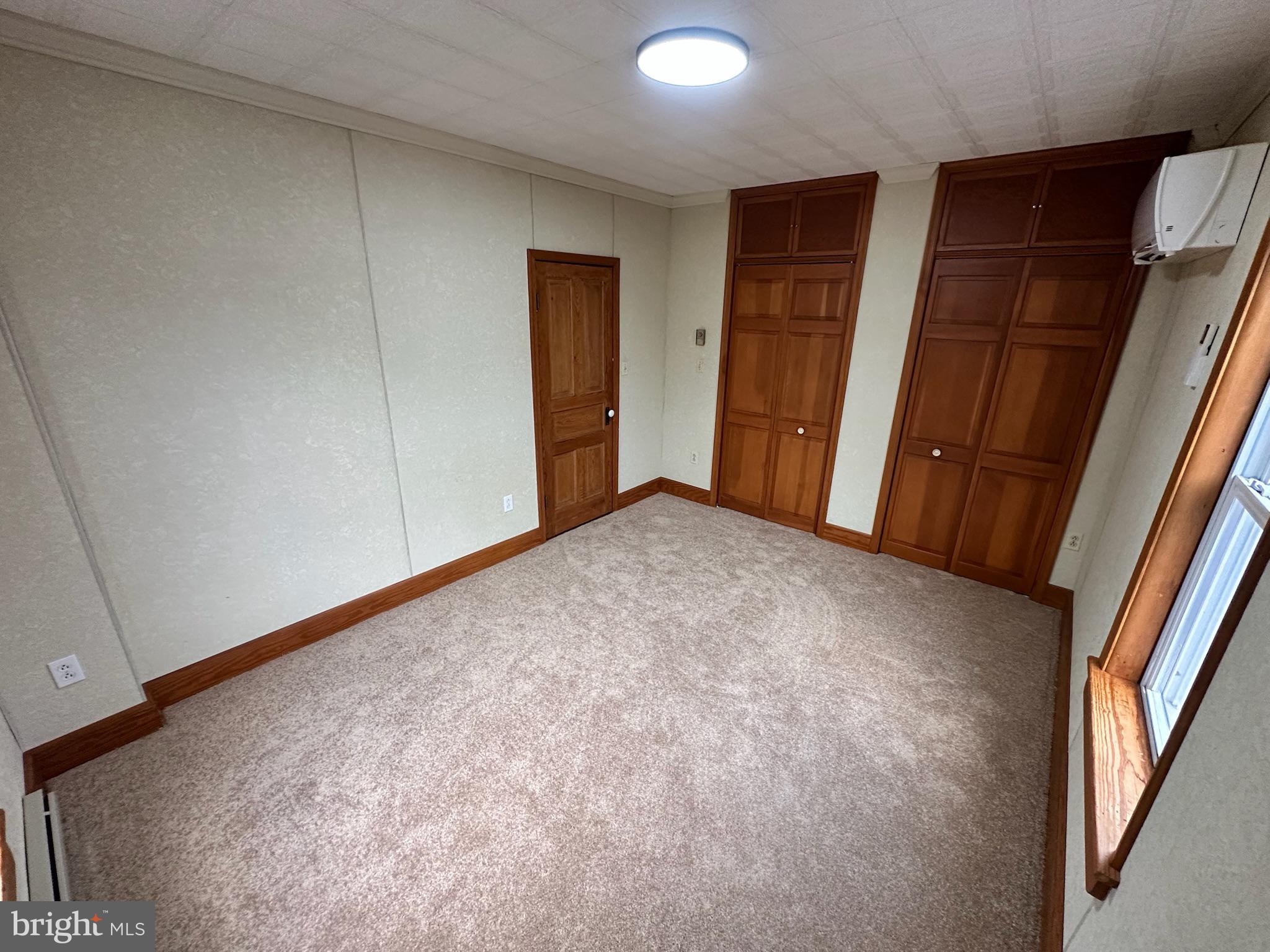 MATTINGLY AVE IND HEAD - Residential