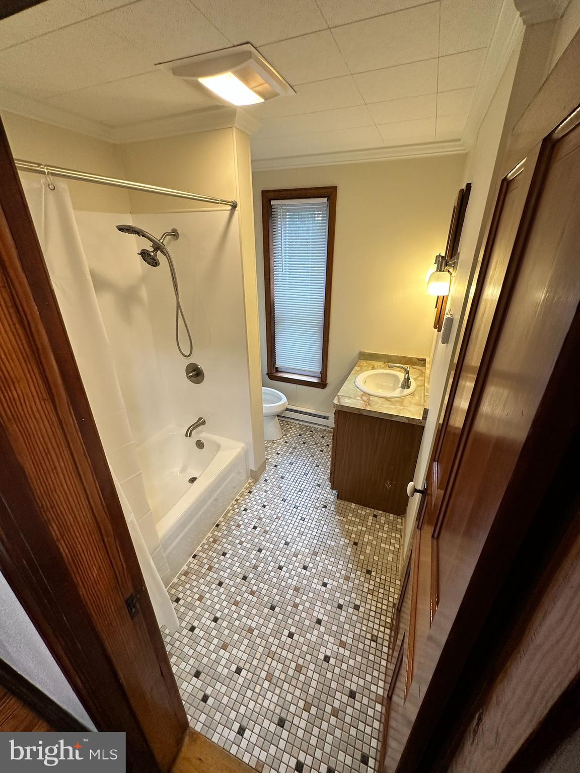 MATTINGLY AVE IND HEAD - Residential