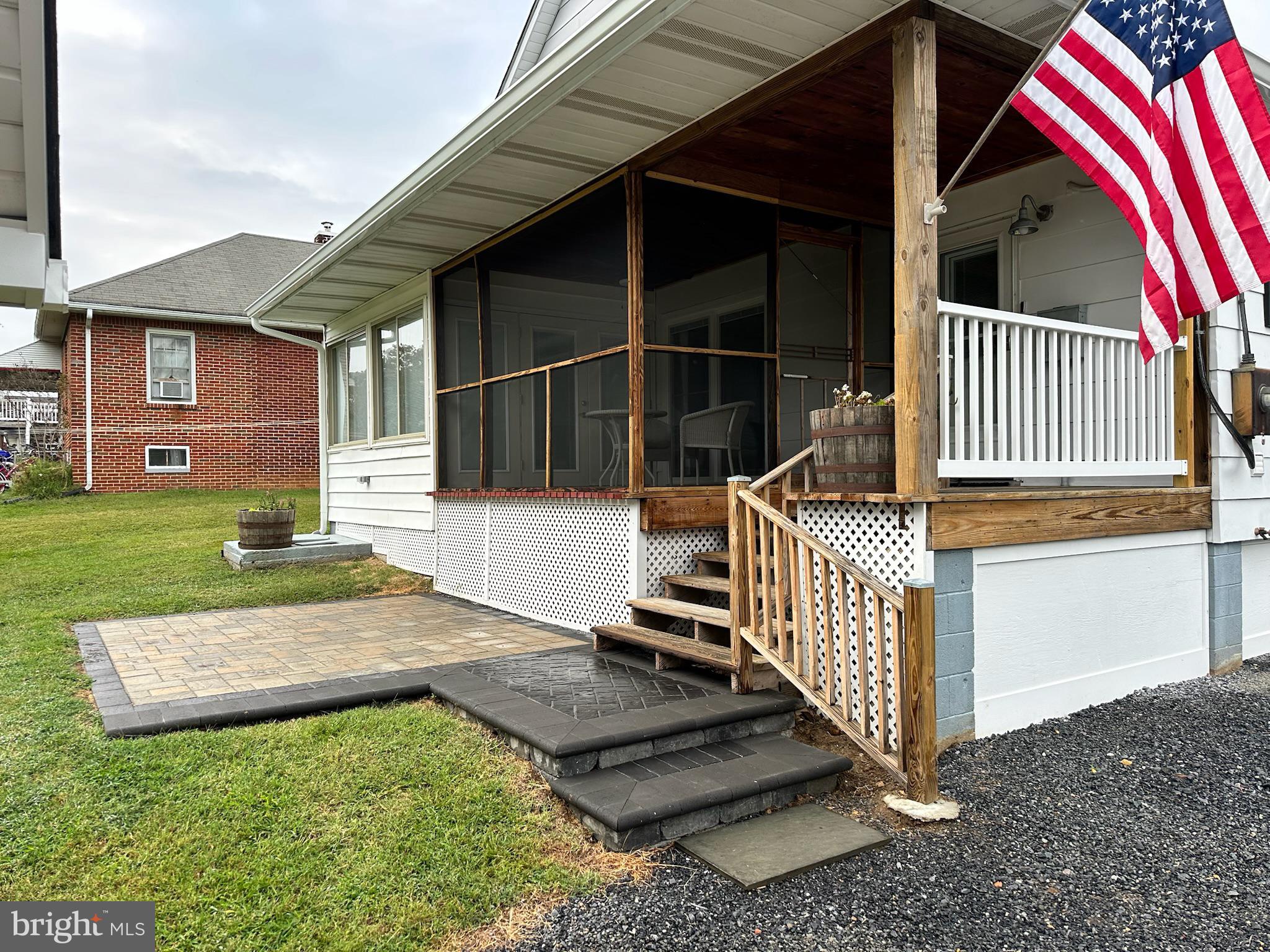 MATTINGLY AVE IND HEAD - Residential