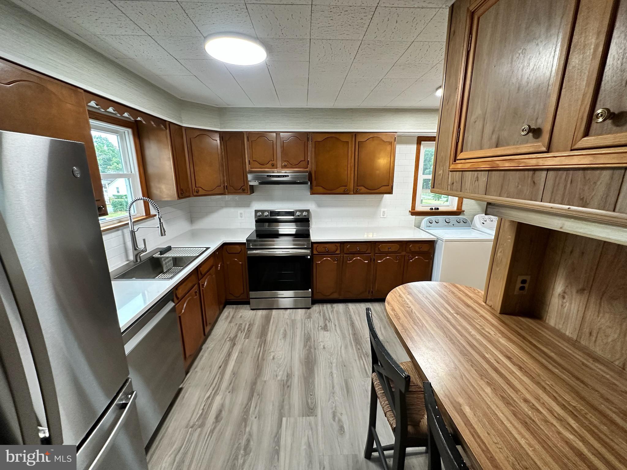 MATTINGLY AVE IND HEAD - Residential