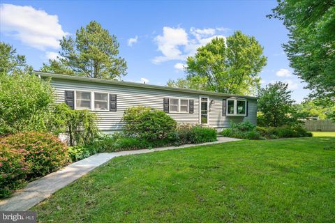 442 LAYFIELD ROAD PERKIOMENVILLE PA 18074