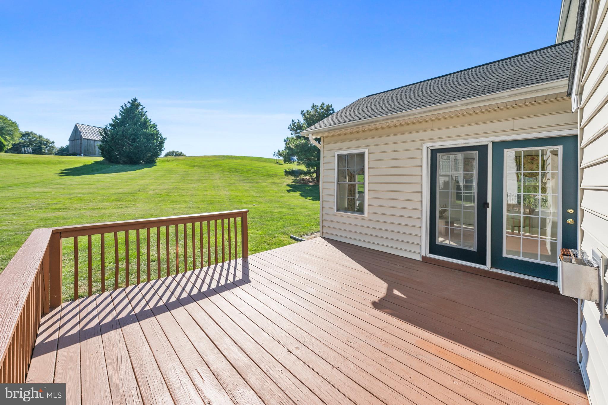 LYONS CREEK OVERLOOK - Residential