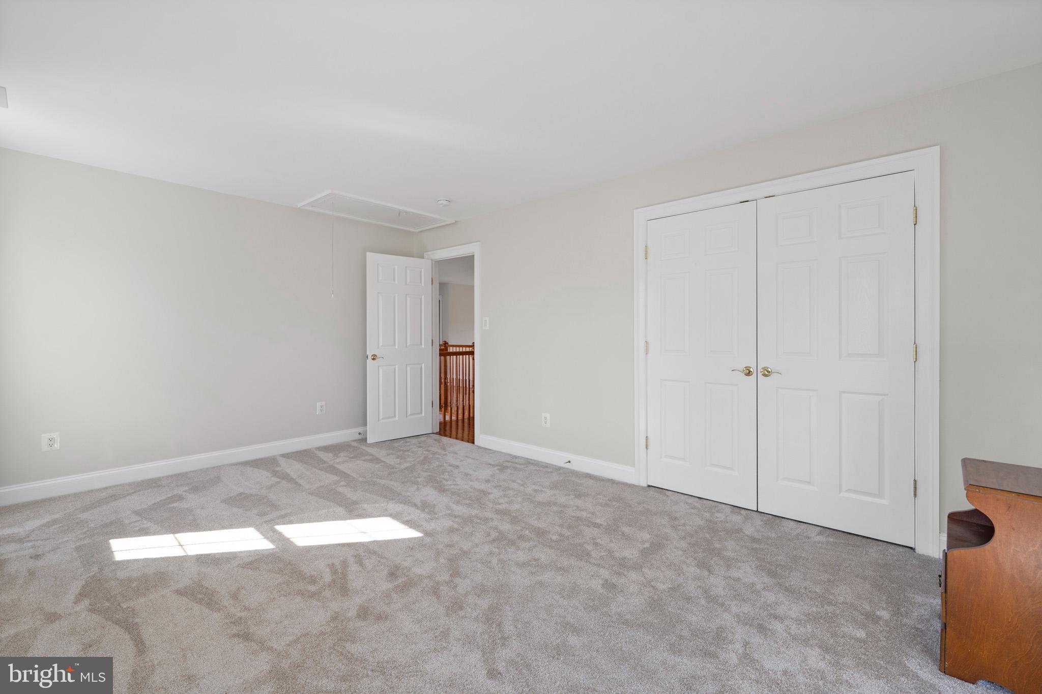 LYONS CREEK OVERLOOK - Residential