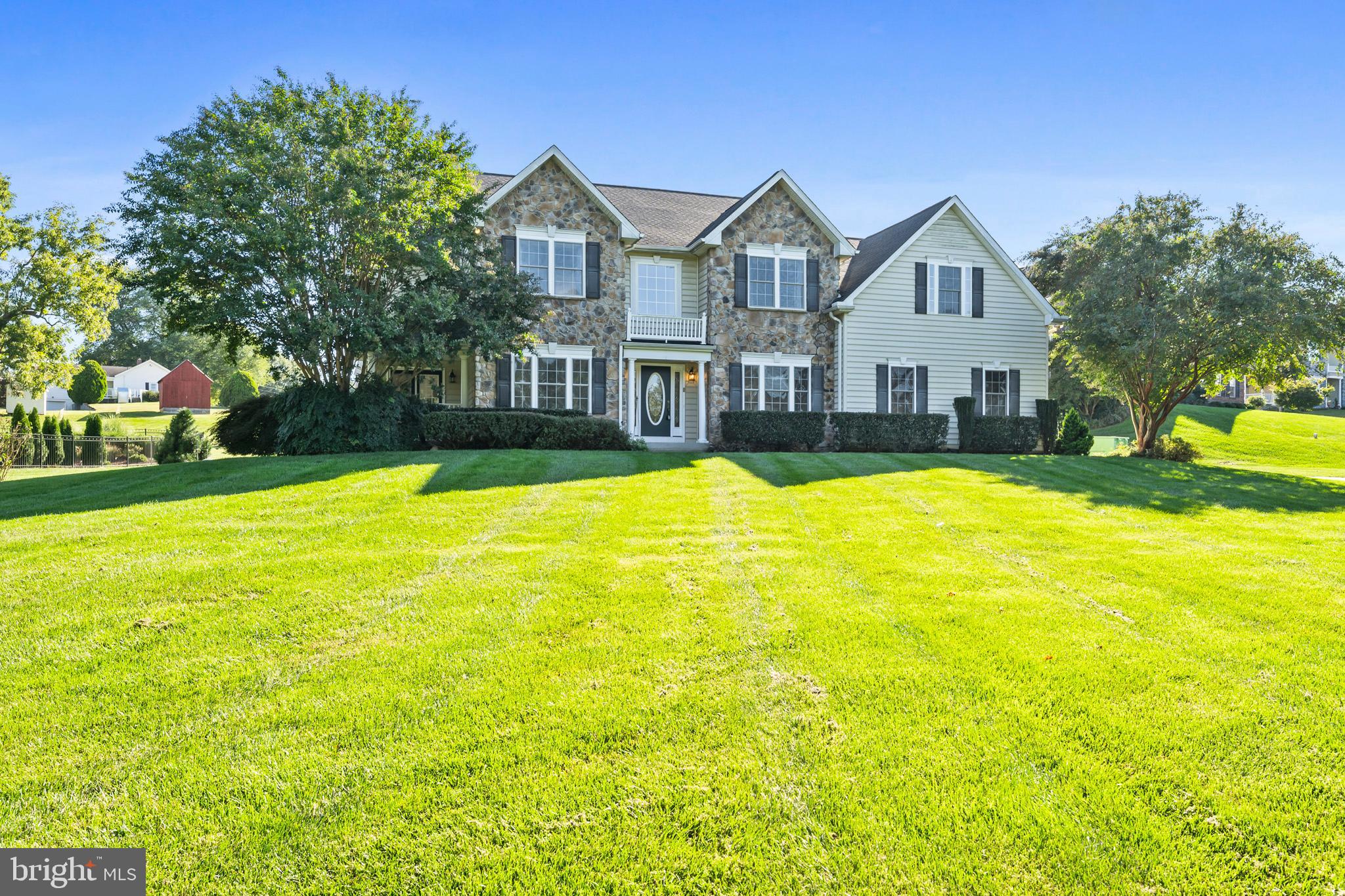 LYONS CREEK OVERLOOK - Residential