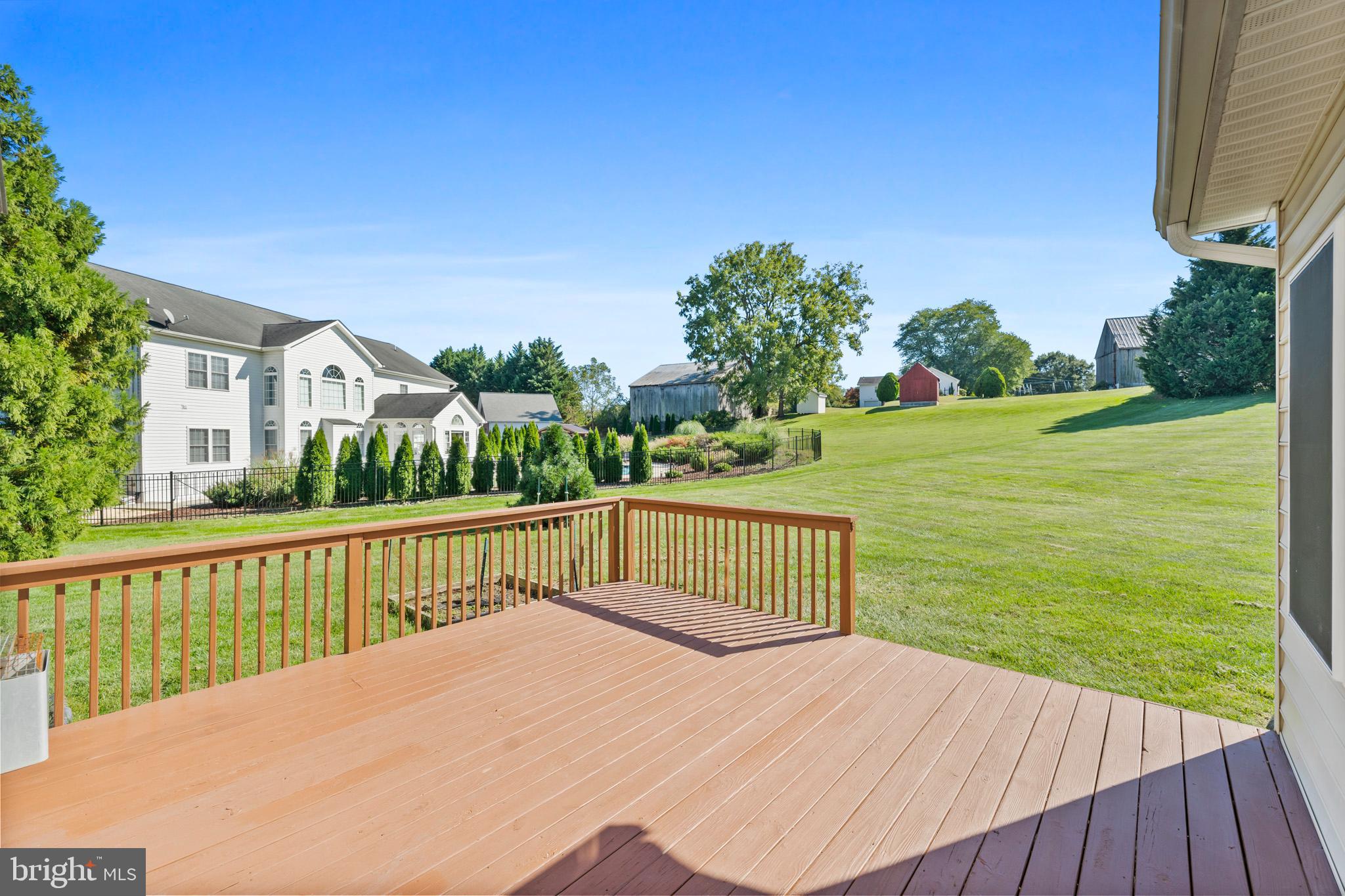 LYONS CREEK OVERLOOK - Residential