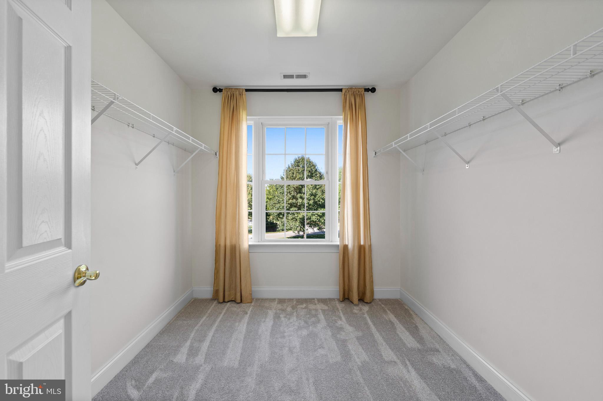 LYONS CREEK OVERLOOK - Residential