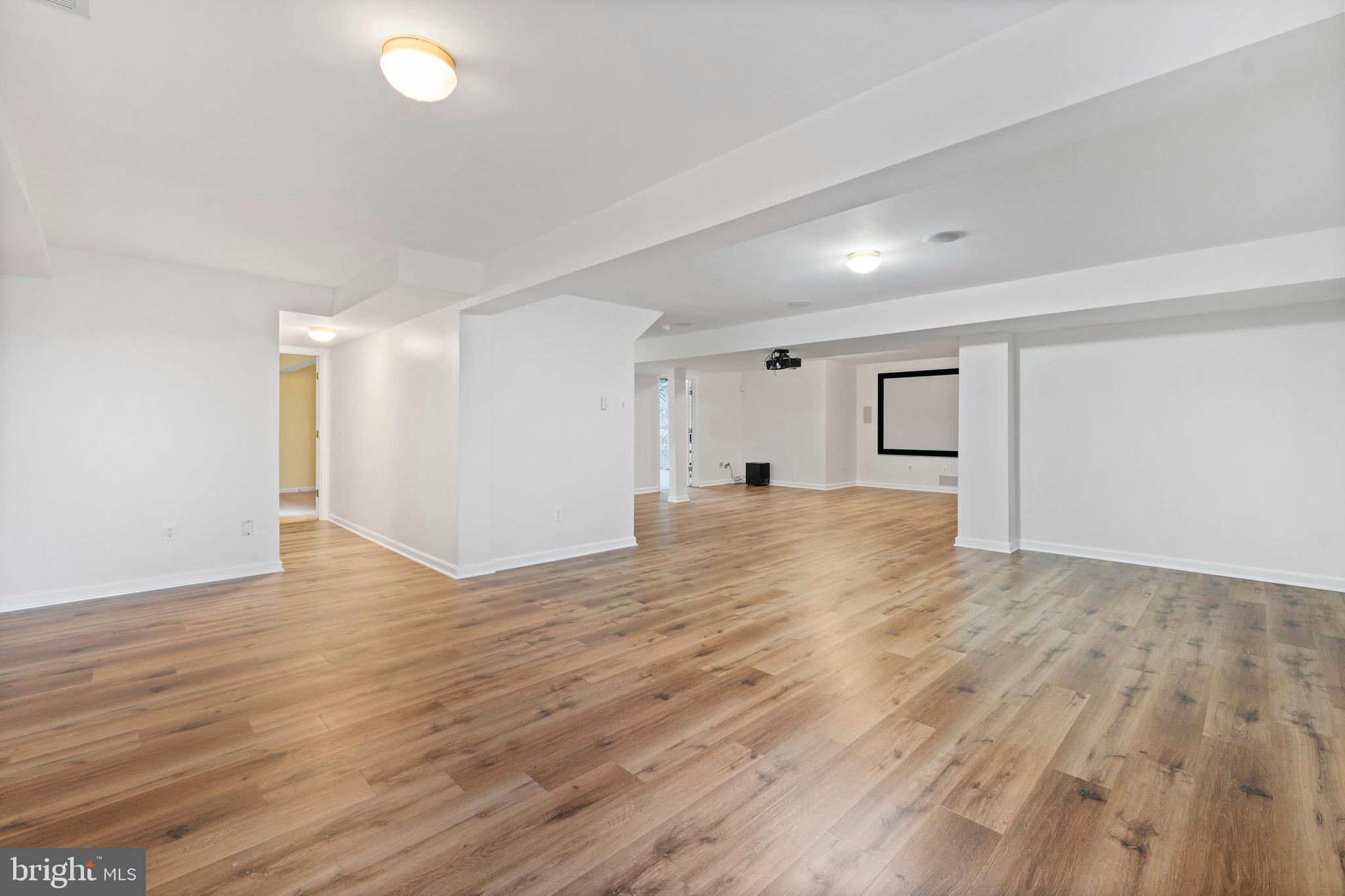 LYONS CREEK OVERLOOK - Residential